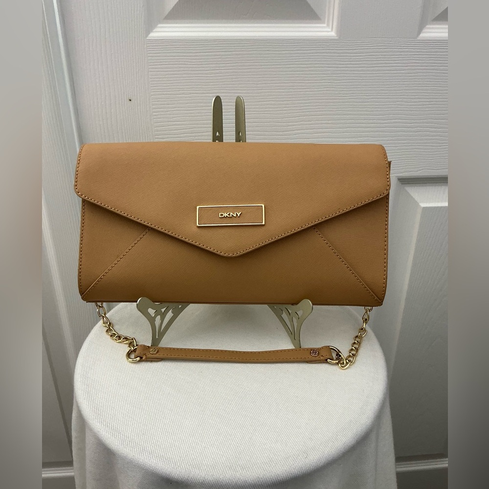 DKNY Tan Envelope Women's shoulder Bag